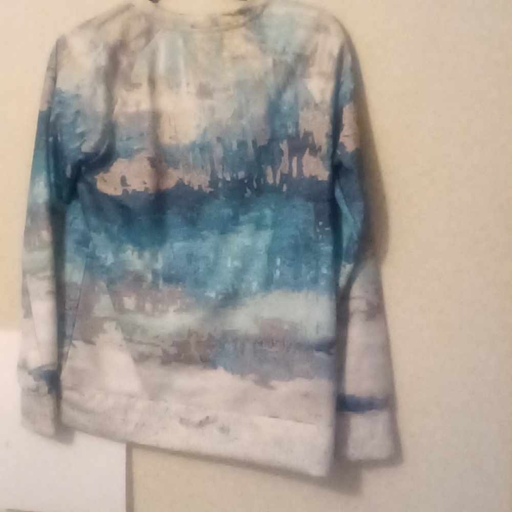 Exclusive Knit Top - Picture 2 of 4